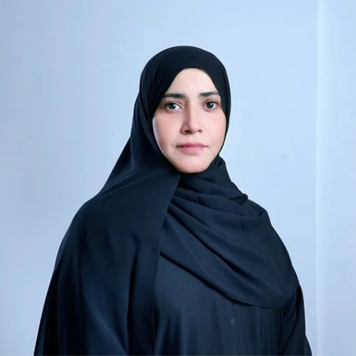 الأستاذة أمل الجامعي